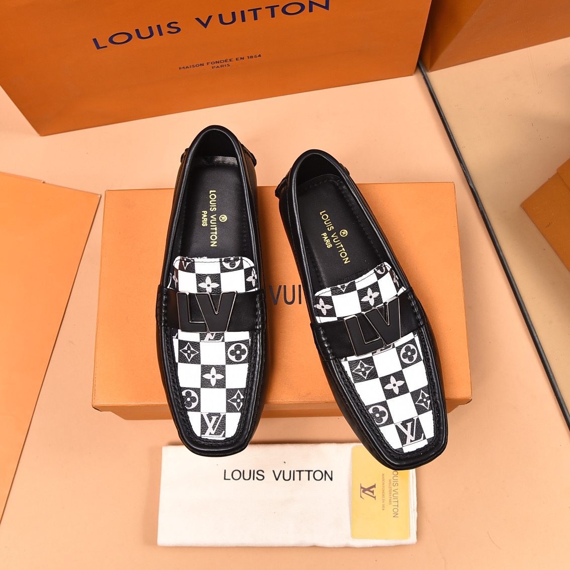 Louis Vuitton Casual Schoenen Kalfsleer Koeienhuid Schapenvacht Lente/Zomercollectie Casual