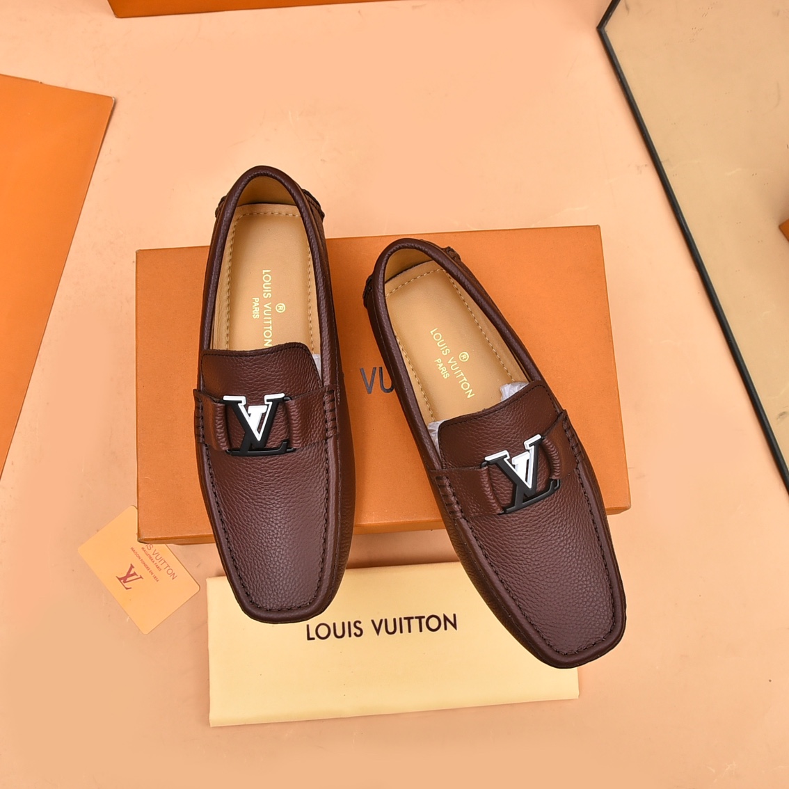 Louis Vuitton Casual Schoenen Kalfsleer Koeienhuid Schapenvacht Lente/Zomercollectie Casual