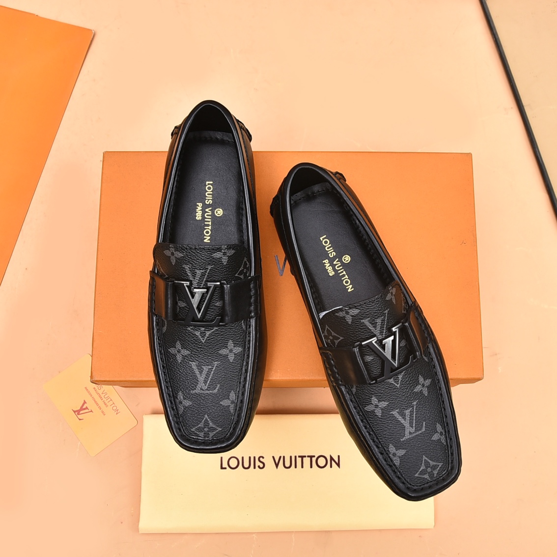 Louis Vuitton Casual Schoenen Meest gewenst
 Kalfsleer Koeienhuid Schapenvacht Lente/Zomercollectie Casual