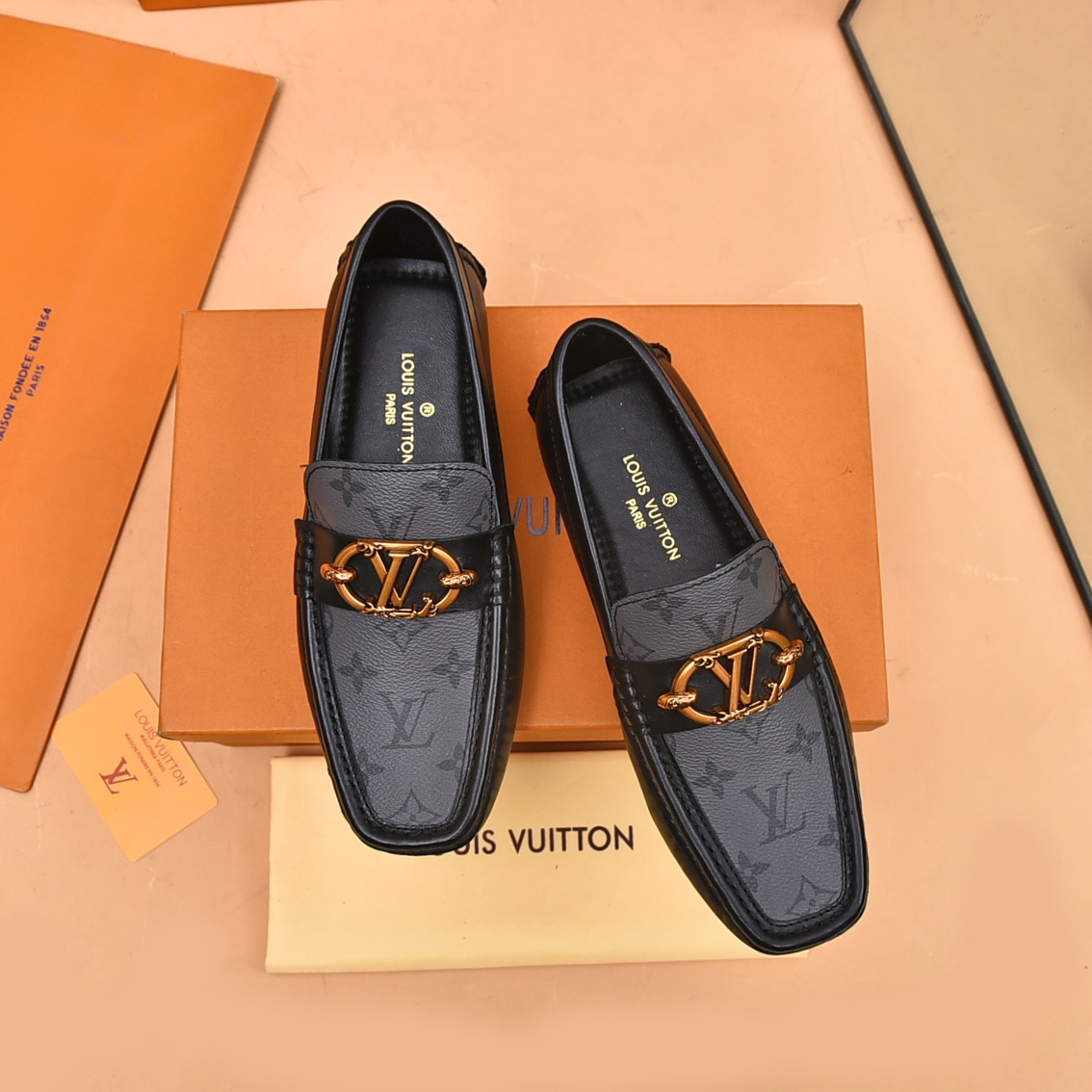 Louis Vuitton Casual Schoenen Kalfsleer Koeienhuid Schapenvacht Lente/Zomercollectie Casual