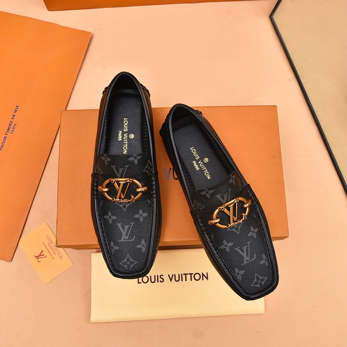 Louis Vuitton Casual Schoenen Kalfsleer Koeienhuid Schapenvacht Lente/Zomercollectie Casual