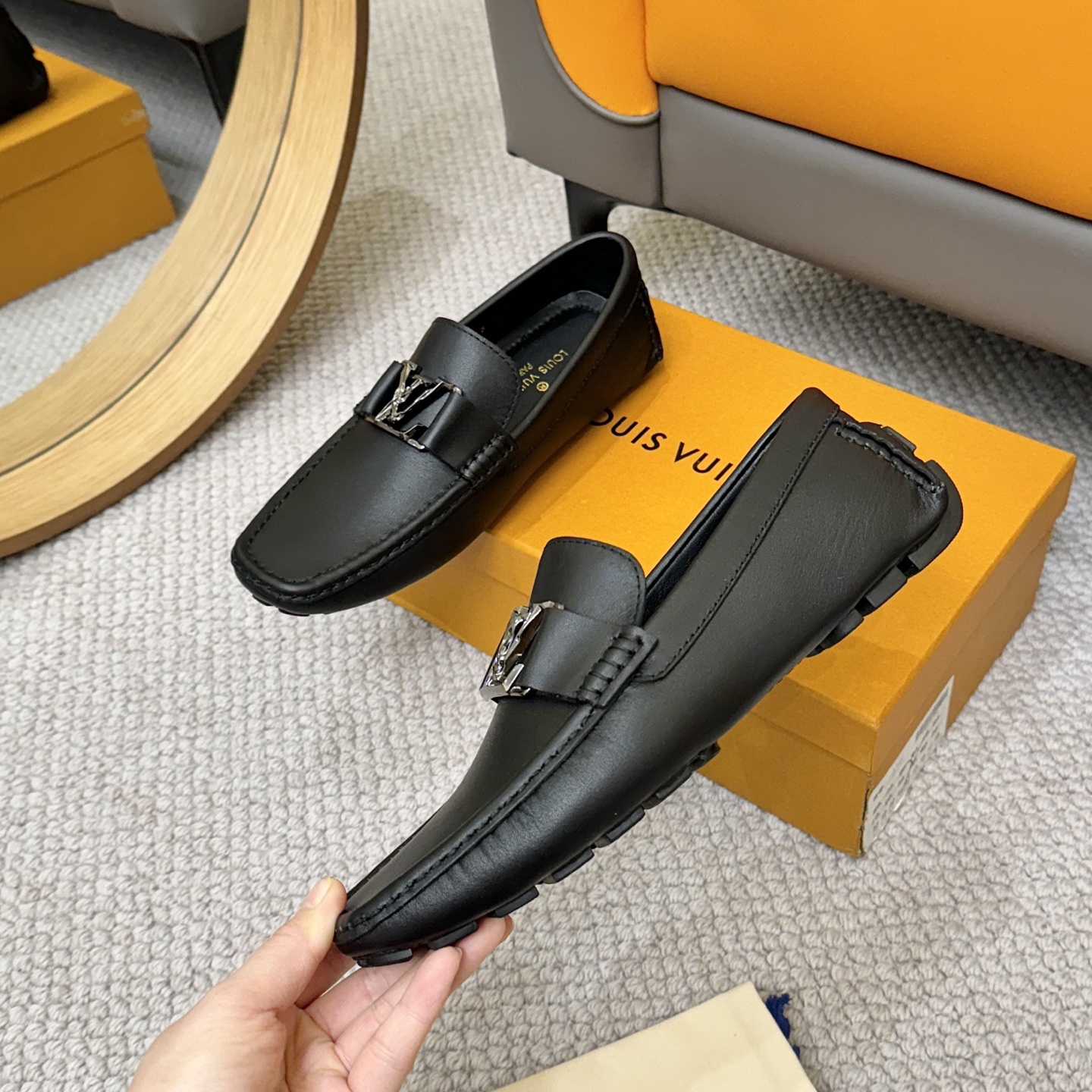 Louis Vuitton 2025 Spring/Summer GLORIA Loafers - Premium Leather 5 i1742590269538 894 0 3