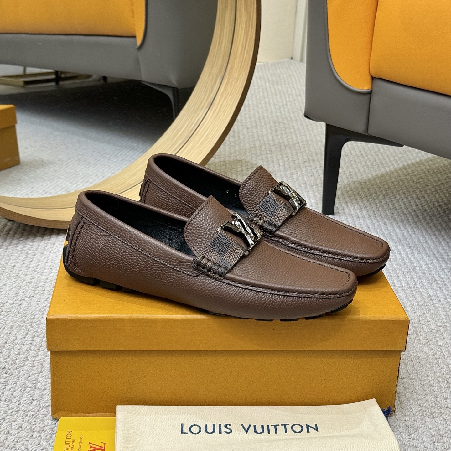 Louis Vuitton 2025 Spring/Summer GLORIA Loafers - Premium Leather 4 i1742590309581 8782 0 2