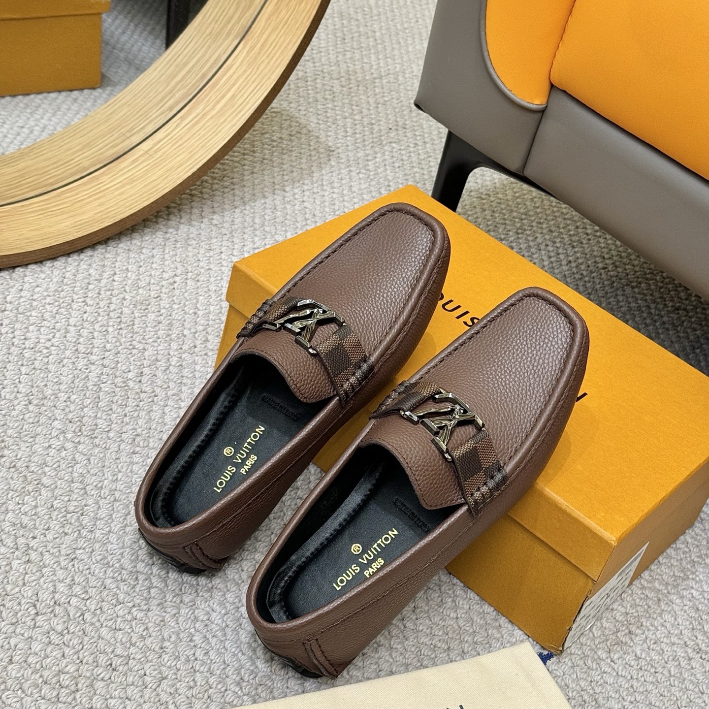 Louis Vuitton 2025 Spring/Summer GLORIA Loafers - Premium Leather 9 i1742590309638 3660 0 7