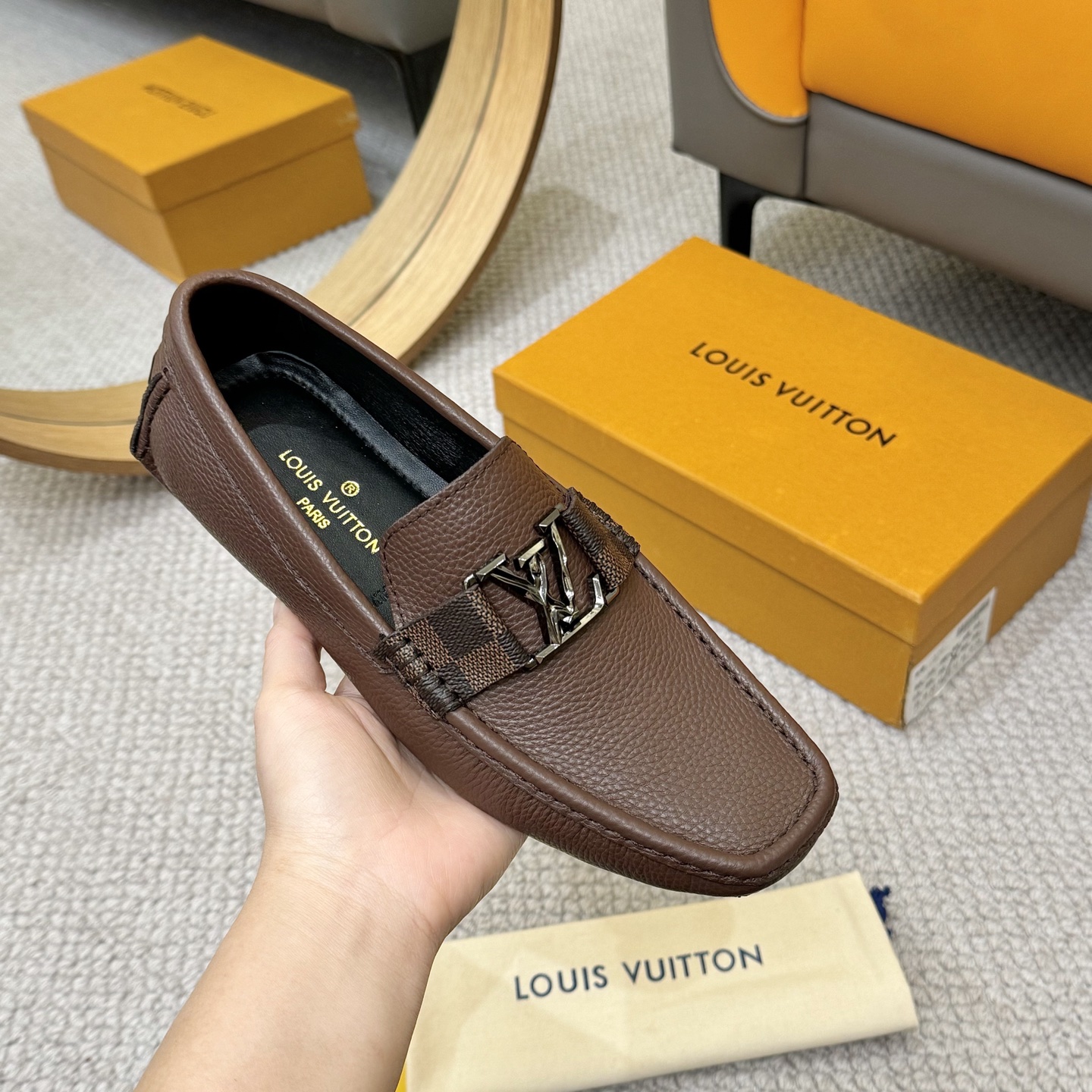 Louis Vuitton 2025 Spring/Summer GLORIA Loafers - Premium Leather 6 i1742590309672 7103 0 4