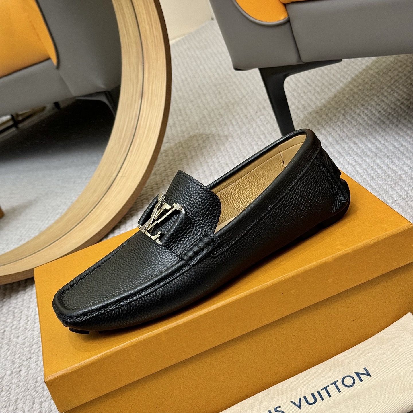 Louis Vuitton Gloria Series Black Leather Loafers - Comfortable Driving Shoes 7 i1742590502856 2693 0 5