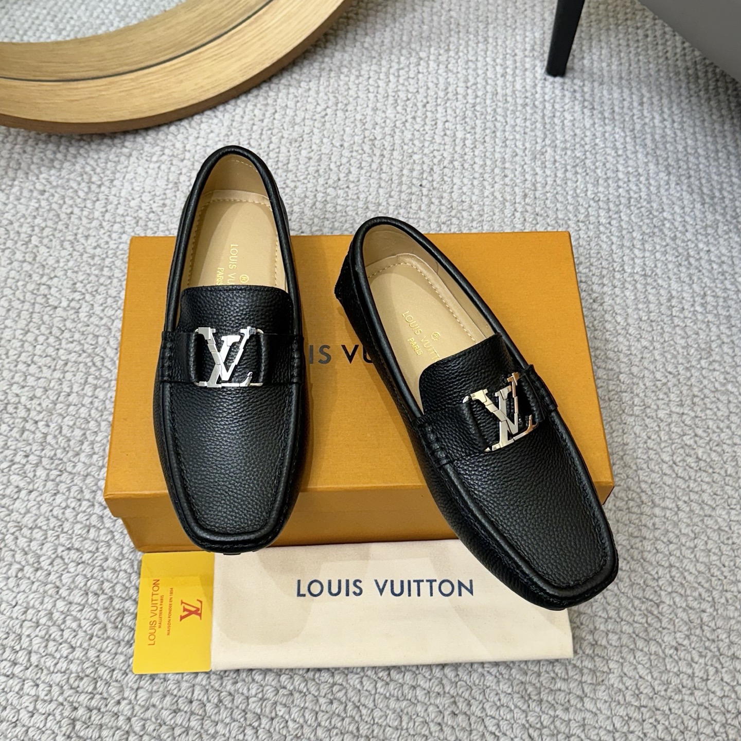 Louis Vuitton Gloria Series Black Leather Loafers - Comfortable Driving Shoes 1 Louis Vuitton Gloria Series Black Leather Loafers - Comfortable Driving Shoes