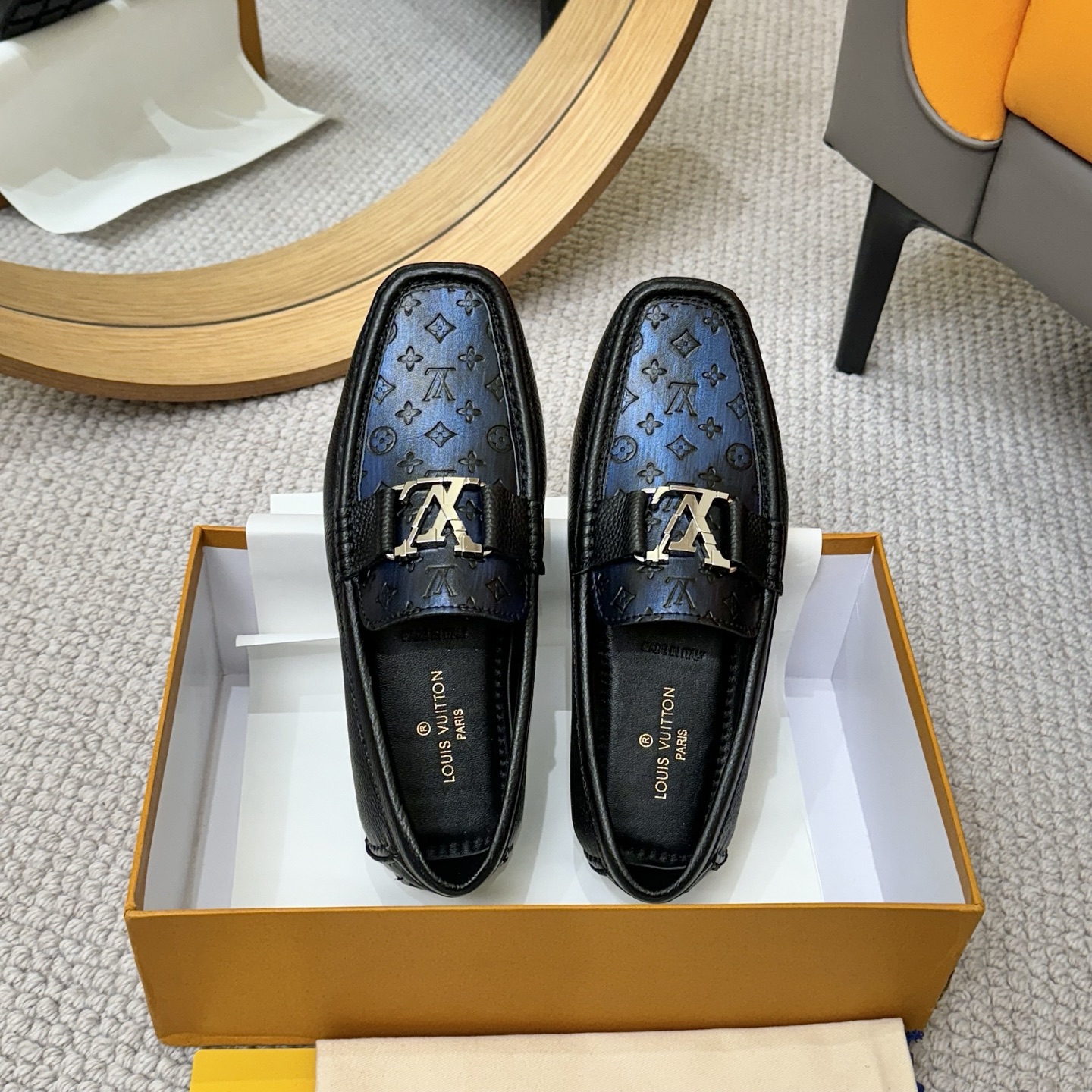 Louis Vuitton 2025 Spring/Summer Gloria Monogram Leather Loafers for Men 3 i1742590568835 413 0 1