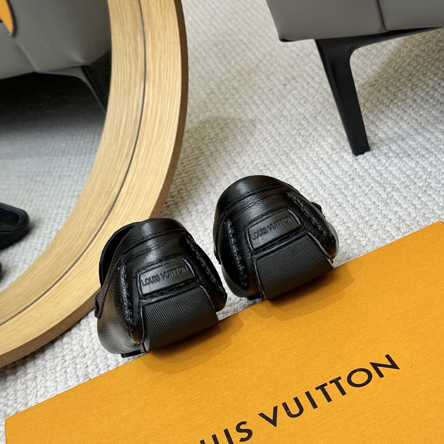 Louis Vuitton 2025 Spring/Summer Gloria Monogram Leather Loafers for Men 10 i1742590570283 9946 0 8