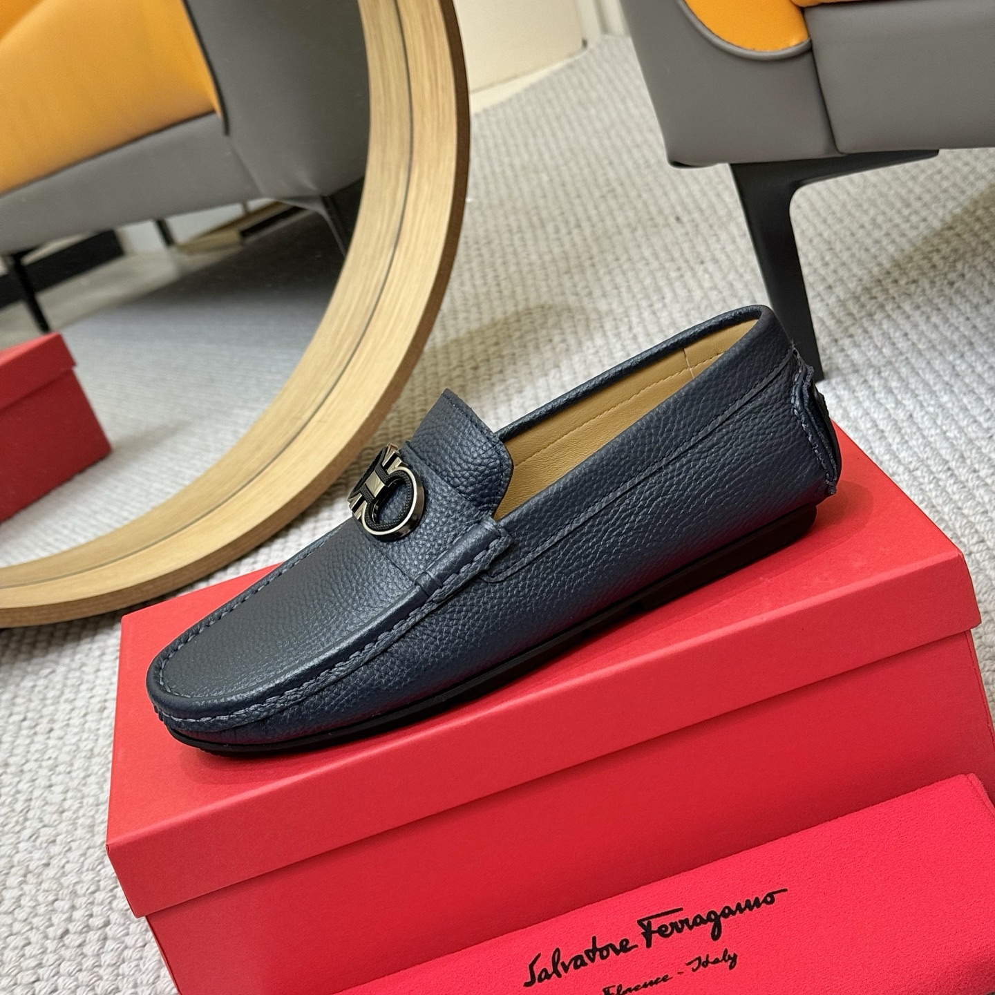 Salvatore Ferragamo Men's Leather Loafers - Italian Craftsmanship 7 i1743699735049 546 0 5