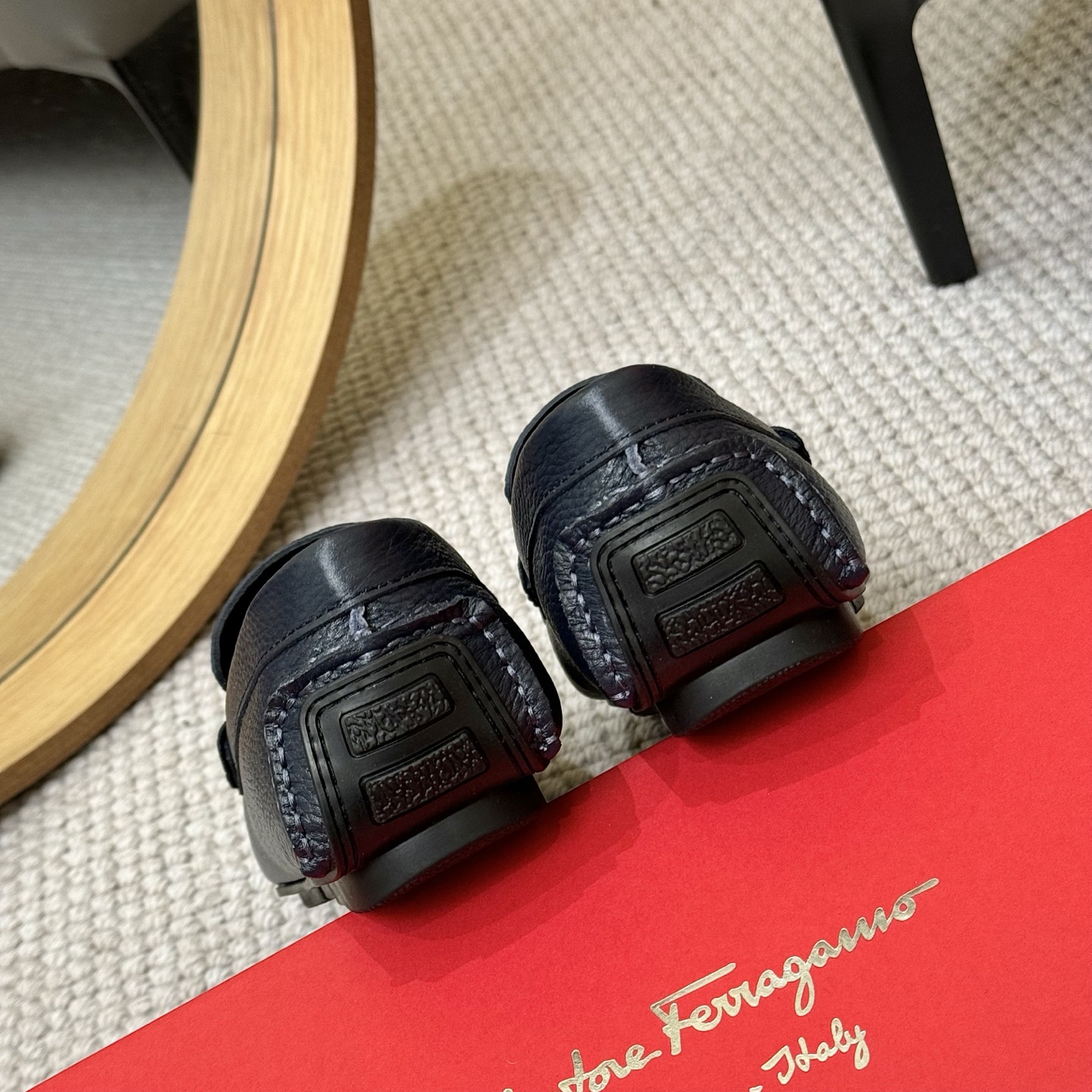 Salvatore Ferragamo Men's Leather Loafers with Iconic Buckle Detail 10 i1743699886443 9371 0 8