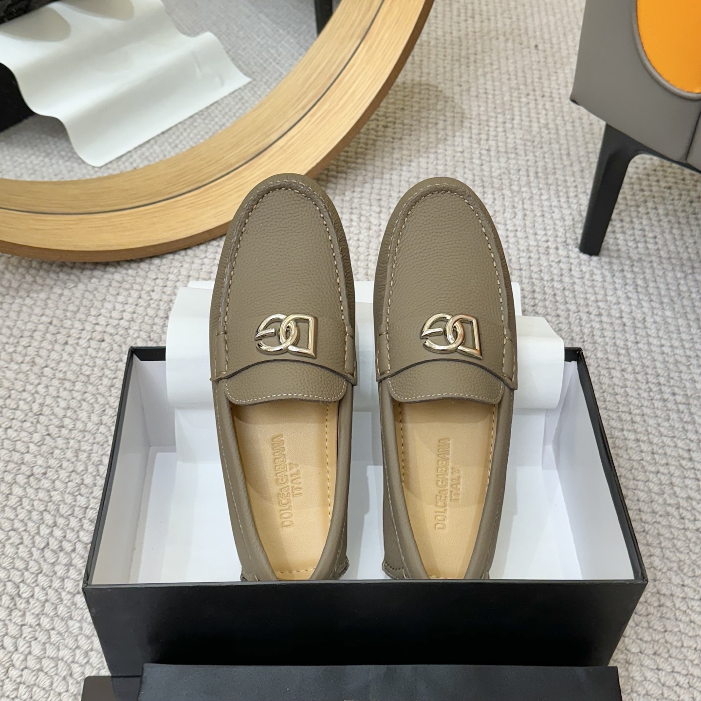 Dolce&Gabbana Leather Driving Moccasins With Metal D&G Logo in Gray 3 i1744399751381 6083 0 1
