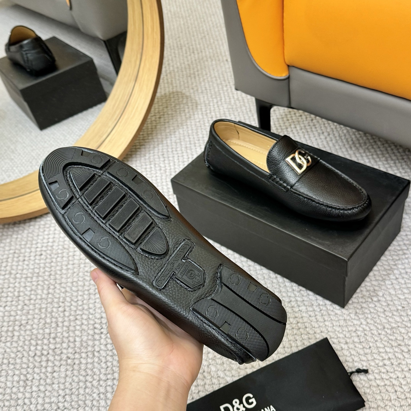 Dolce & Gabbana Leather Driving Moccasins With Metal D&G Logo Accent 8 i1744399787927 5278 0 6