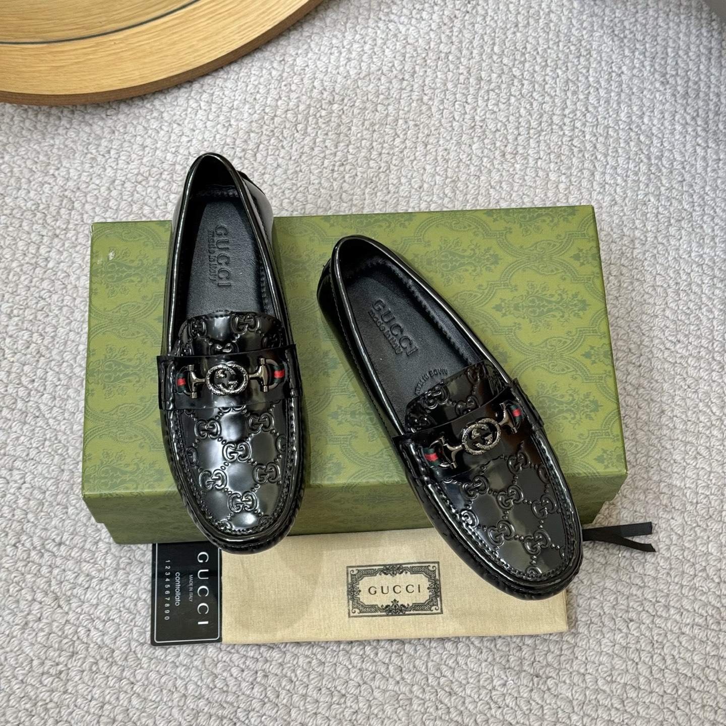 Gucci Mocassins Homme Classiques en Cuir Noir avec Détails Iconiques
