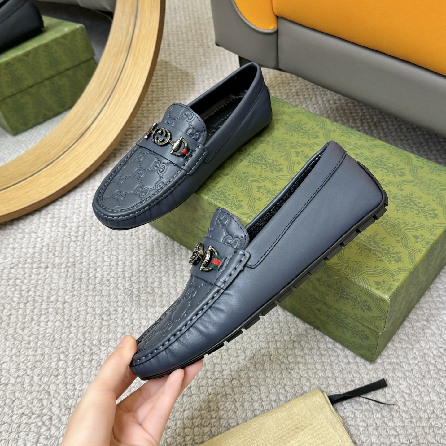 Gucci Classic Loafers in Embossed Leather with Signature Horsebit Detail 5 i1752859002143 7132 0 3