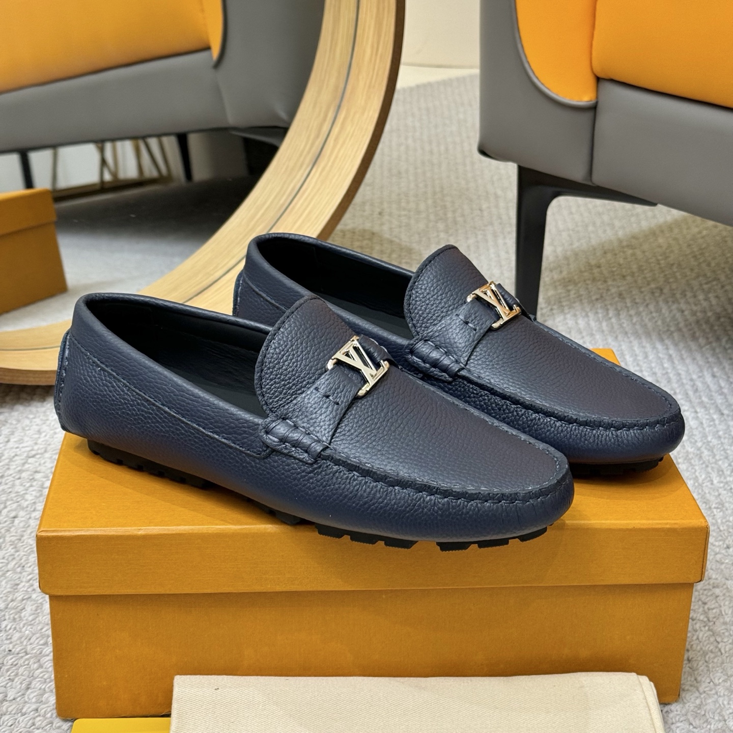 Louis Vuitton Men's Gloria Loafers - Monogram Embossed Leather Driving Shoes 4 i1752859381546 1314 0 2