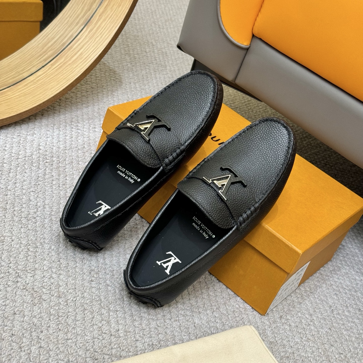 Louis Vuitton 2025 Spring/Summer Gloria Leather Driving Loafers 9 i1752859602911 9480 0 7