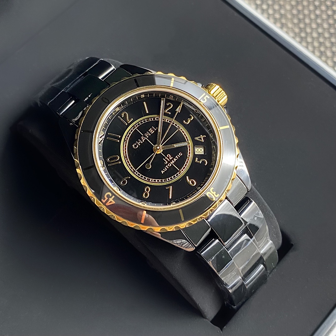 Часы Chanel