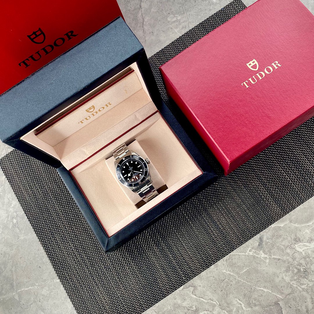 Часы Tudor