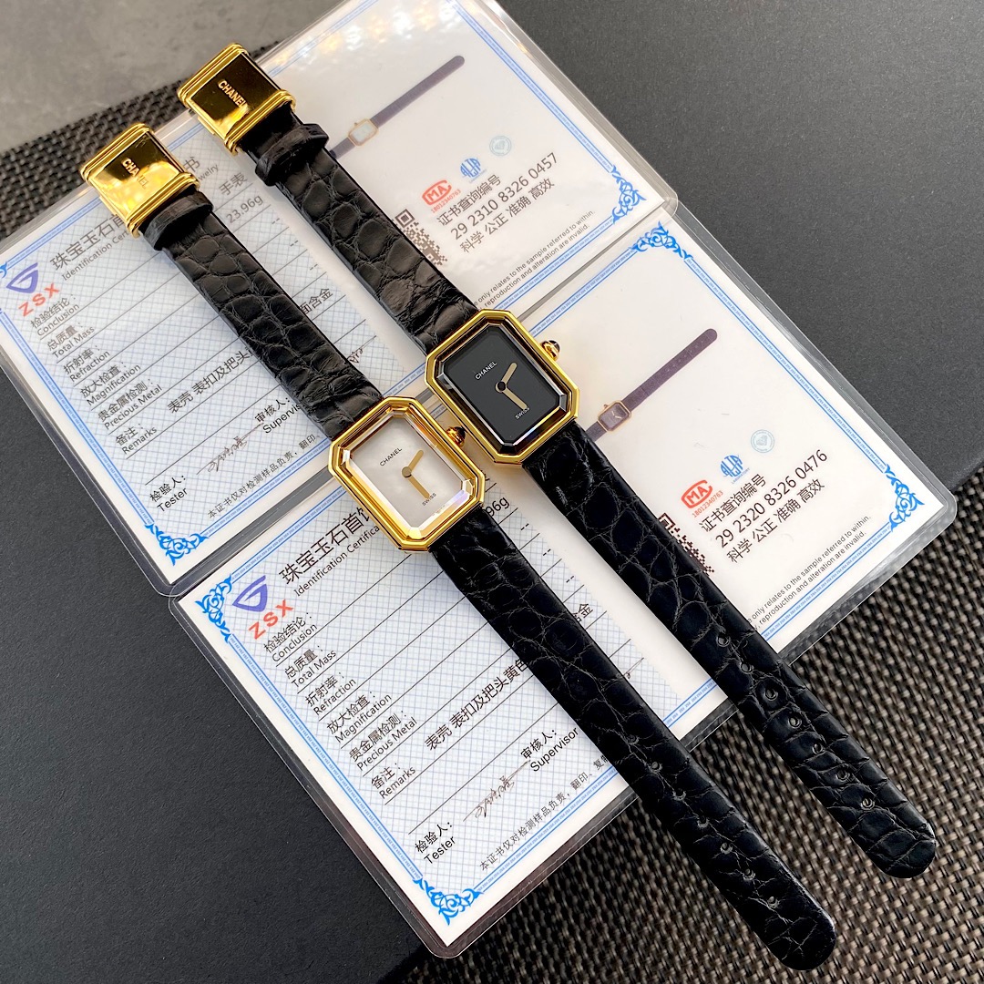 NO:157179,Chanel's new Fritillaria Noodles Crocodile Skin Chanel Black Gold Small Sugar Cube Women's Quartz Watch Real 18k Gold Package Craftsmanship, equipped with a national inspection certificate, one form and one code, and supports re-inspection!  The case and buckle use vacuum gold plating technology in the furnace. The entire surface is 18K gold cover thickness is 8 μm, and the watch size is 19.715.2mm. Equipped with imported original quartz movement, square polygon large-edged sapphire glass mirror, diamond cutting technology, born in 1987, so it is also called 