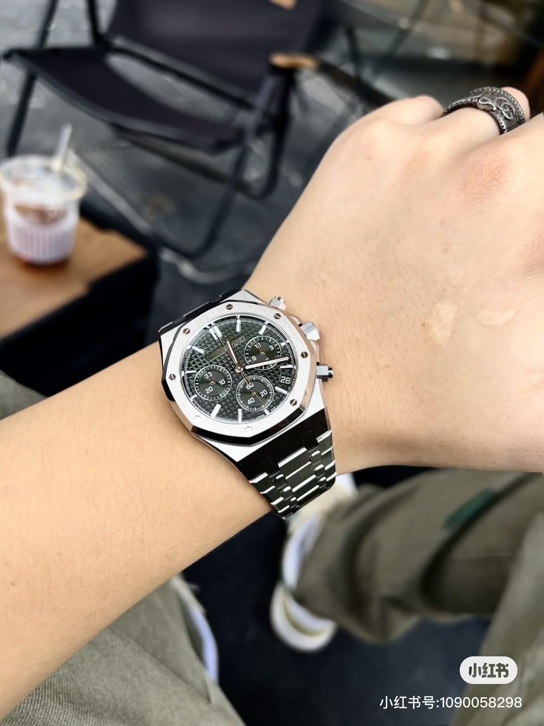 NO:393239,Two colors of green and blue are available in hand!  Audemars, audemars19860909两款配色绿色蓝色上手图！爱彼,,audemars,Watch