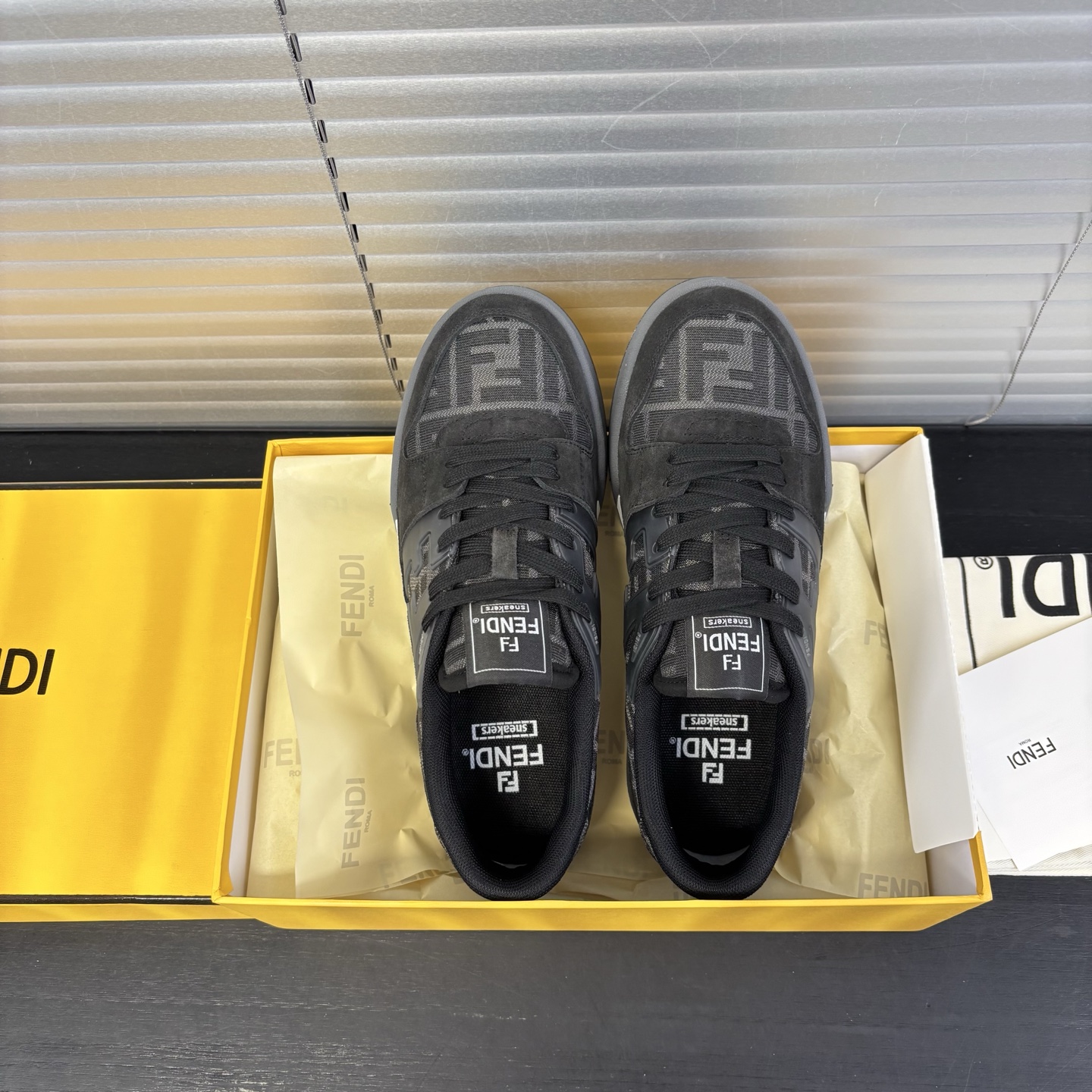 | Fendi match Spedizione Scarpe