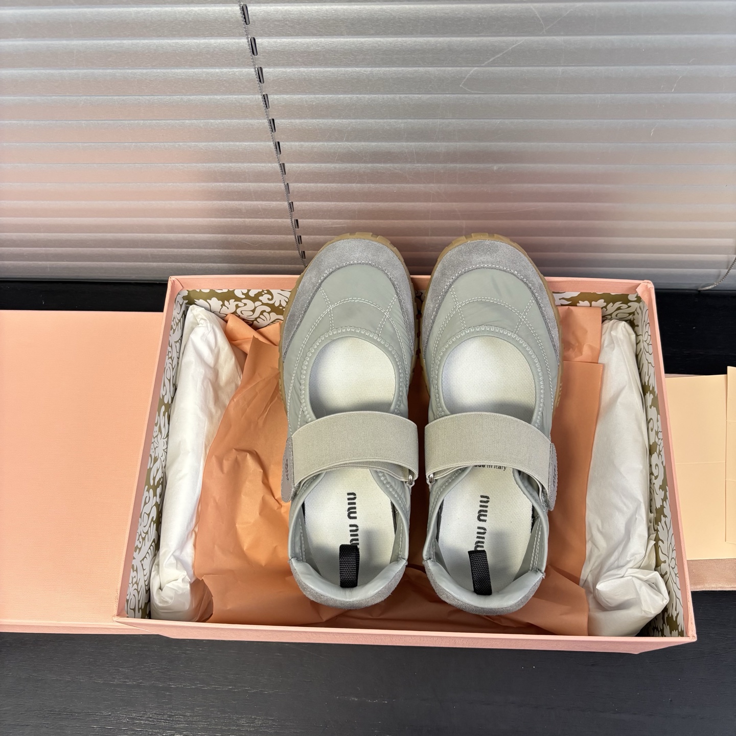 | miumiu 25/ Spedizione Miu Novità Scarpe sportive