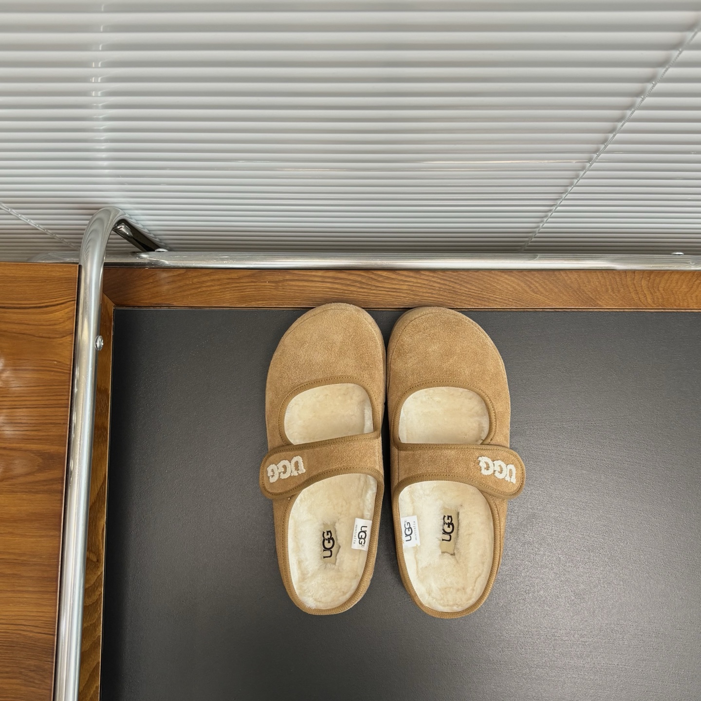 130 Ugg 2.0 4 Taglia 35 - 40
