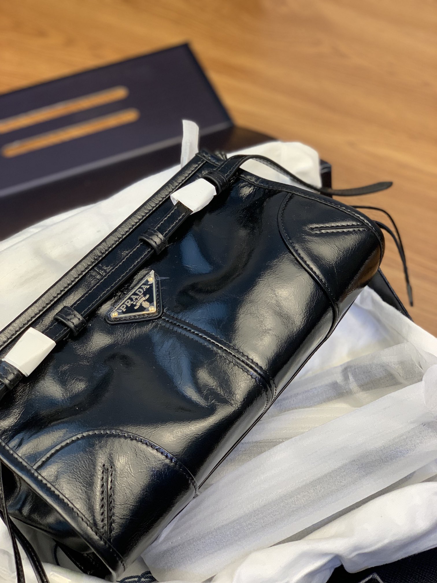 Delivery, super cool Prada new, weeding, one-shoulder slant, under arm - 图片 4