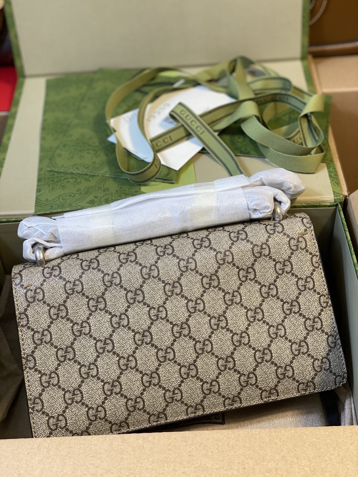 发货实拍，GG酒神25cm✈️