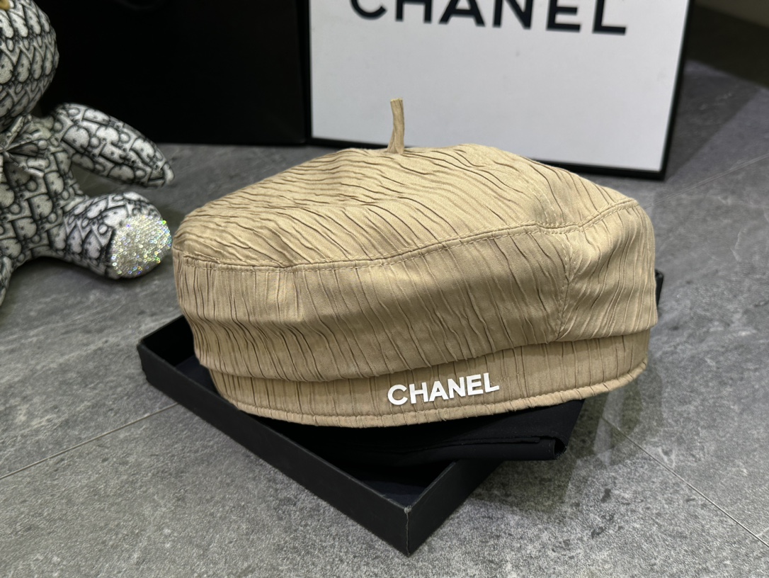 NO:207455,Special offer with dust bag. [CHANEL Chanel] New brand simple beret, three-dimensional hat design, versatile brand ~ hat straw hat fisherman hat baseball hat, hat, chanel, chanel, espadrilles, hats19860909特价配防尘袋.【CHANEL香奈儿】新款大牌简约贝雷帽,立体帽形设计,百搭大牌～帽子草帽渔夫帽棒球帽,帽子,chanel,chanel,espadrilles,hats,hat