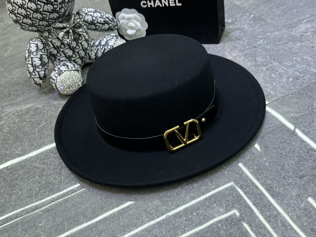 P158, VALENTINO, 100% WOOL CAP - 图片 1