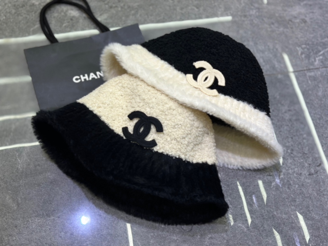 NO:216430,Special offer with dust bag [CHANEL Chanel] new autumn and winter lamb fur color-blocking fisherman hat, classic and versatile casual ~ fashionable and beautiful!  Hat fisherman hat baseball hat knit hat, hat, chanel, chanel, espadrilles, hats19860909特价配防尘袋【CHANEL香奈儿】秋冬新款羊羔毛拼色渔夫帽 经典百搭休闲～洋气好看！帽子渔夫帽棒球帽针织帽,帽子,chanel,chanel,espadrilles,hats,hat