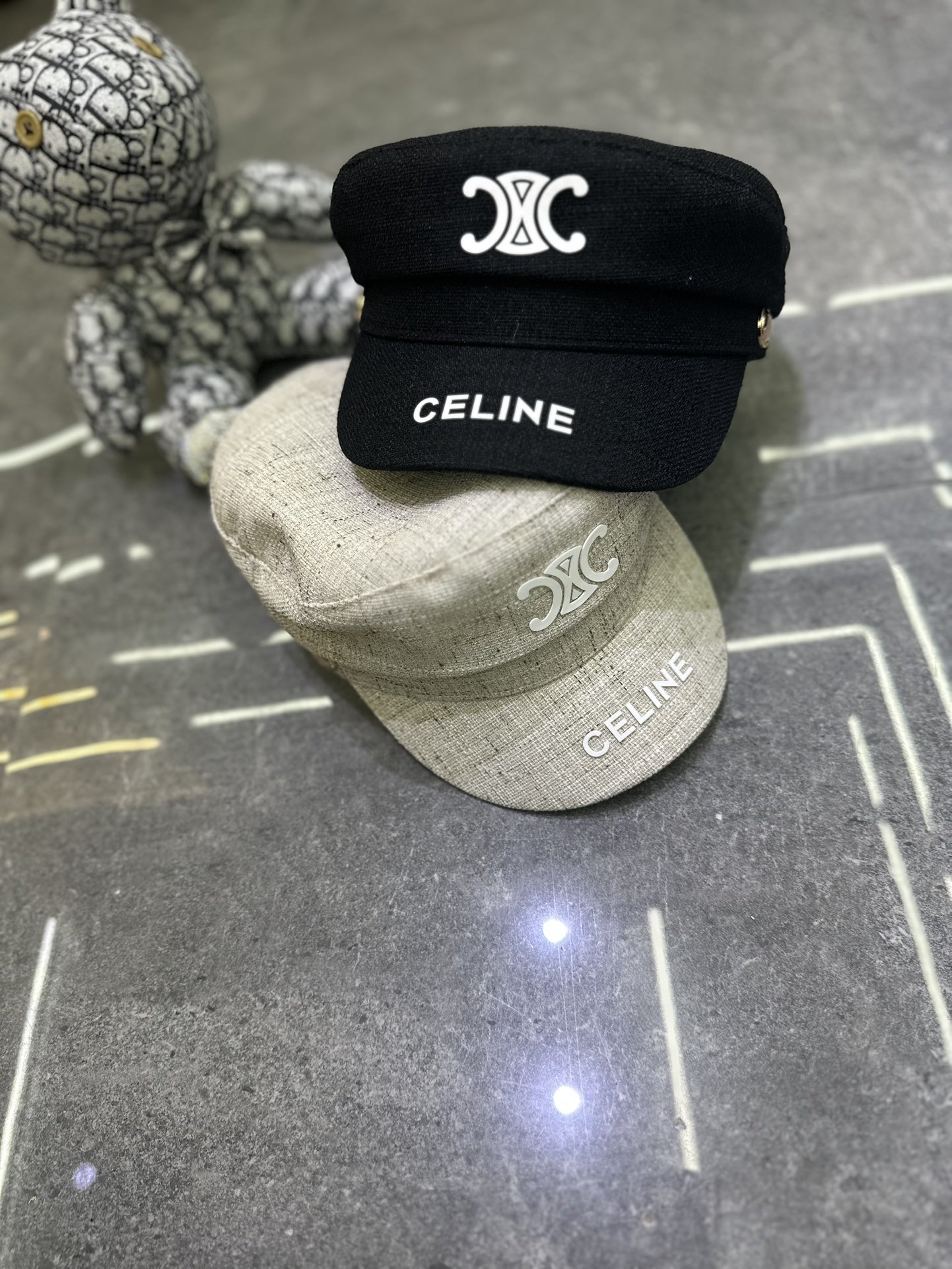 🎀Celine赛琳爆款春夏军帽。。百搭时尚单品‼️‼️