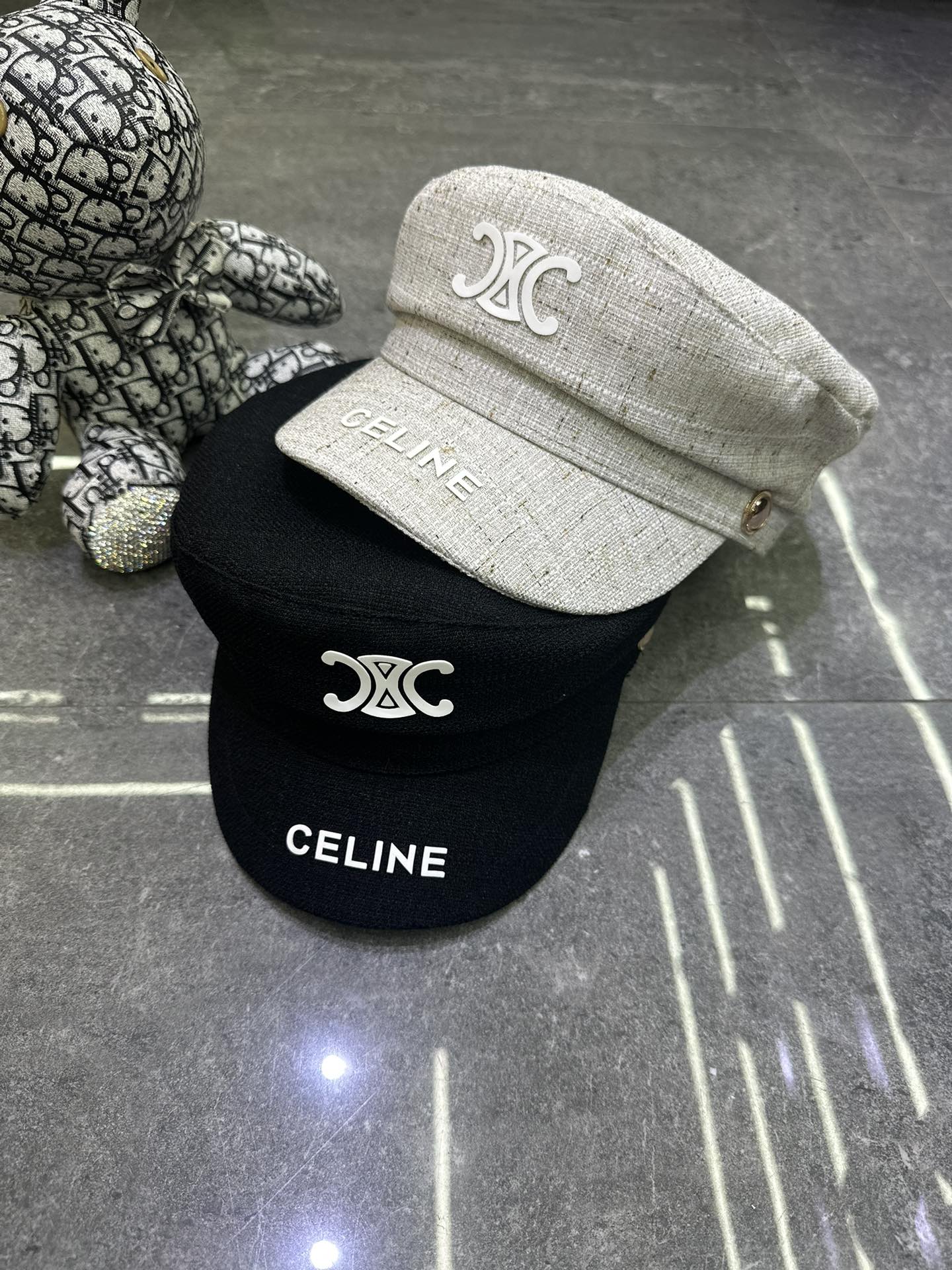 🎀Celine赛琳爆款春夏军帽。。百搭时尚单品‼️‼️