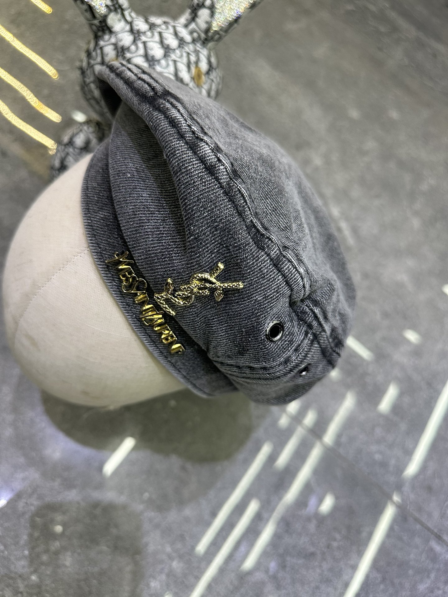 🎀YsL 爆款牛仔贝雷帽‼️‼️
