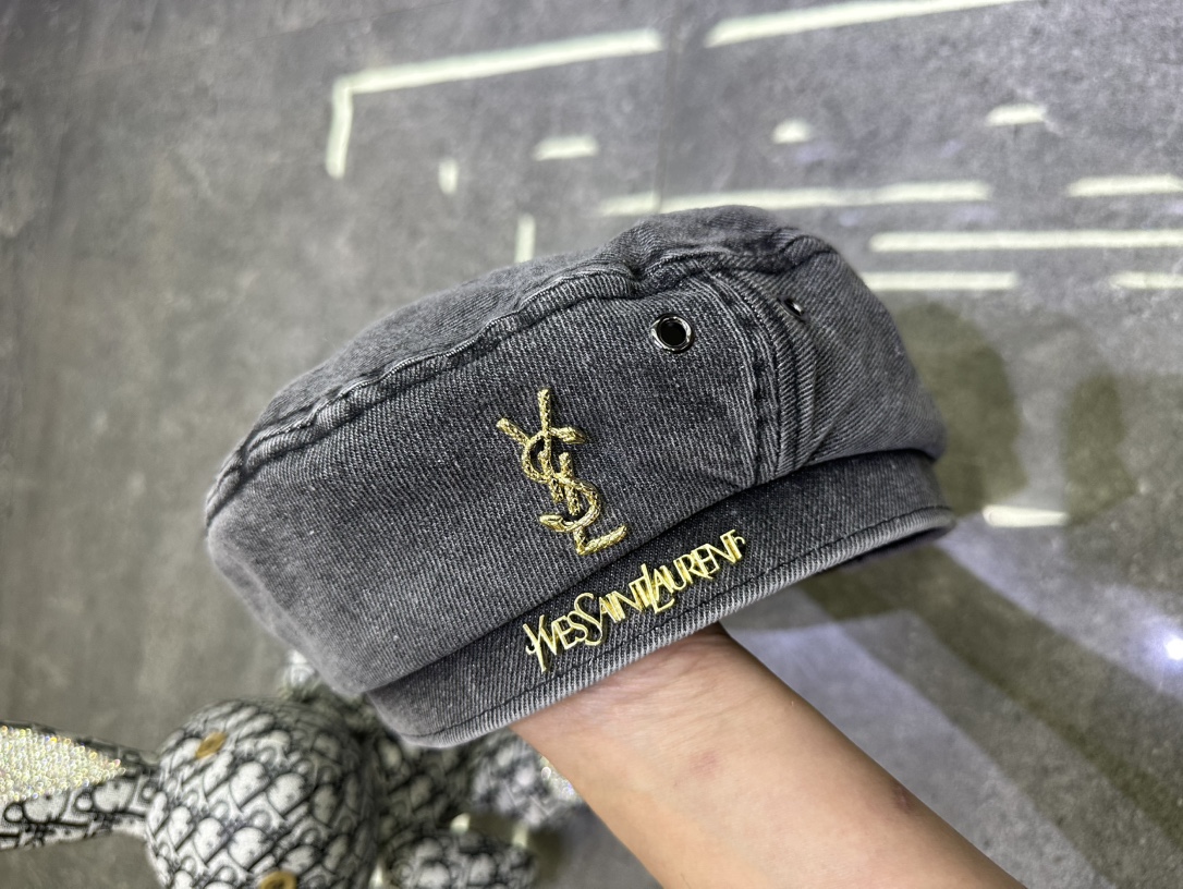 🎀YsL 爆款牛仔贝雷帽‼️‼️
