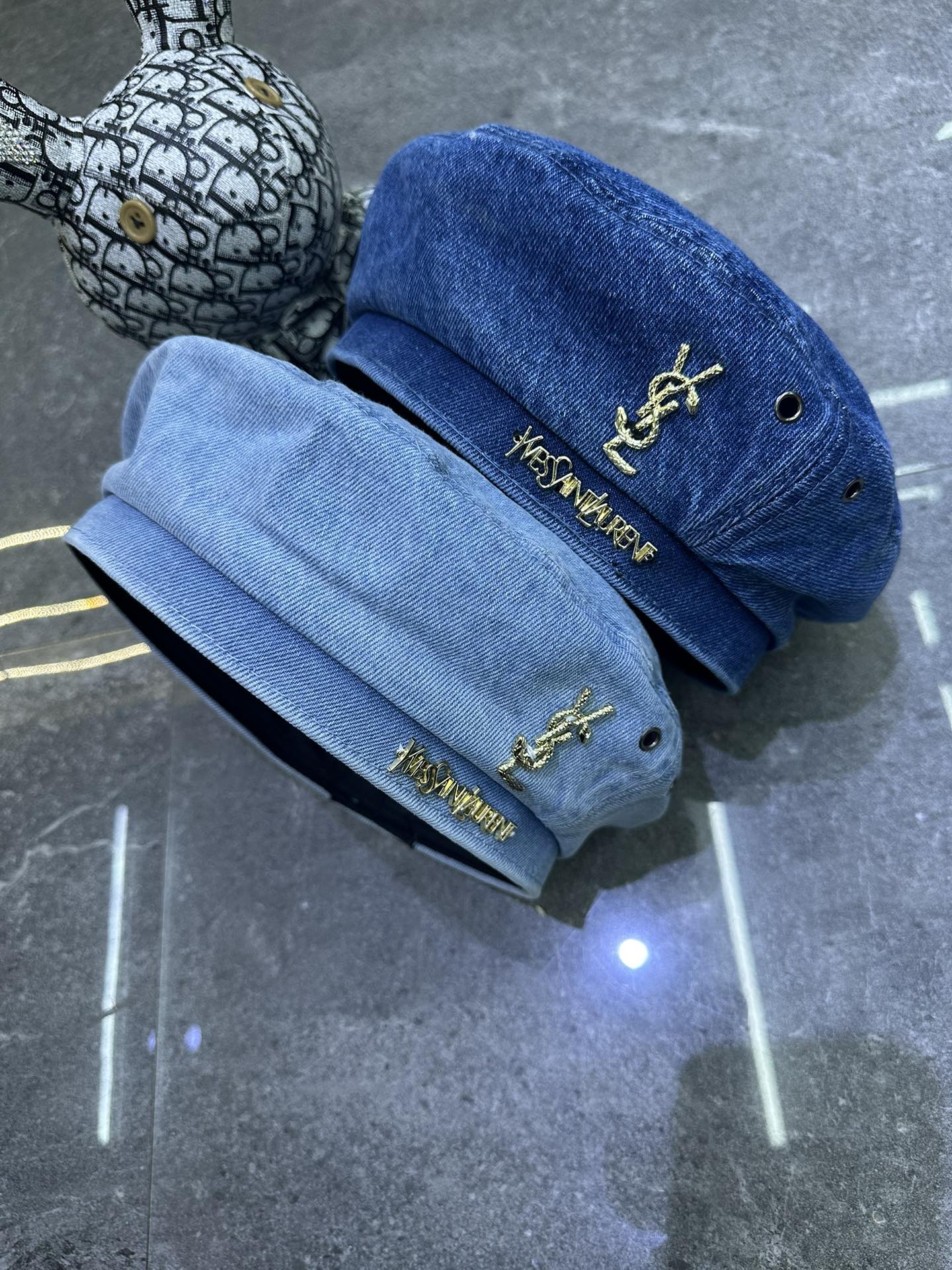 🎀YsL 爆款牛仔贝雷帽‼️‼️