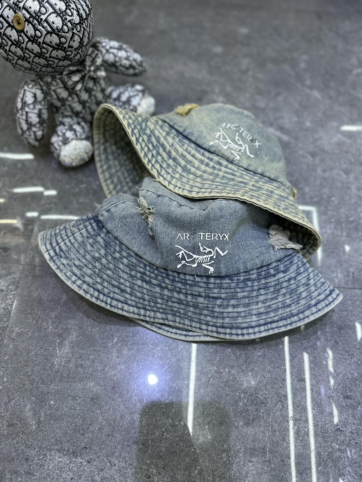 🎀始祖鸟爆款沙滩🏖️牛仔渔夫帽👒套装👒春夏款必备神器单品‼️‼️