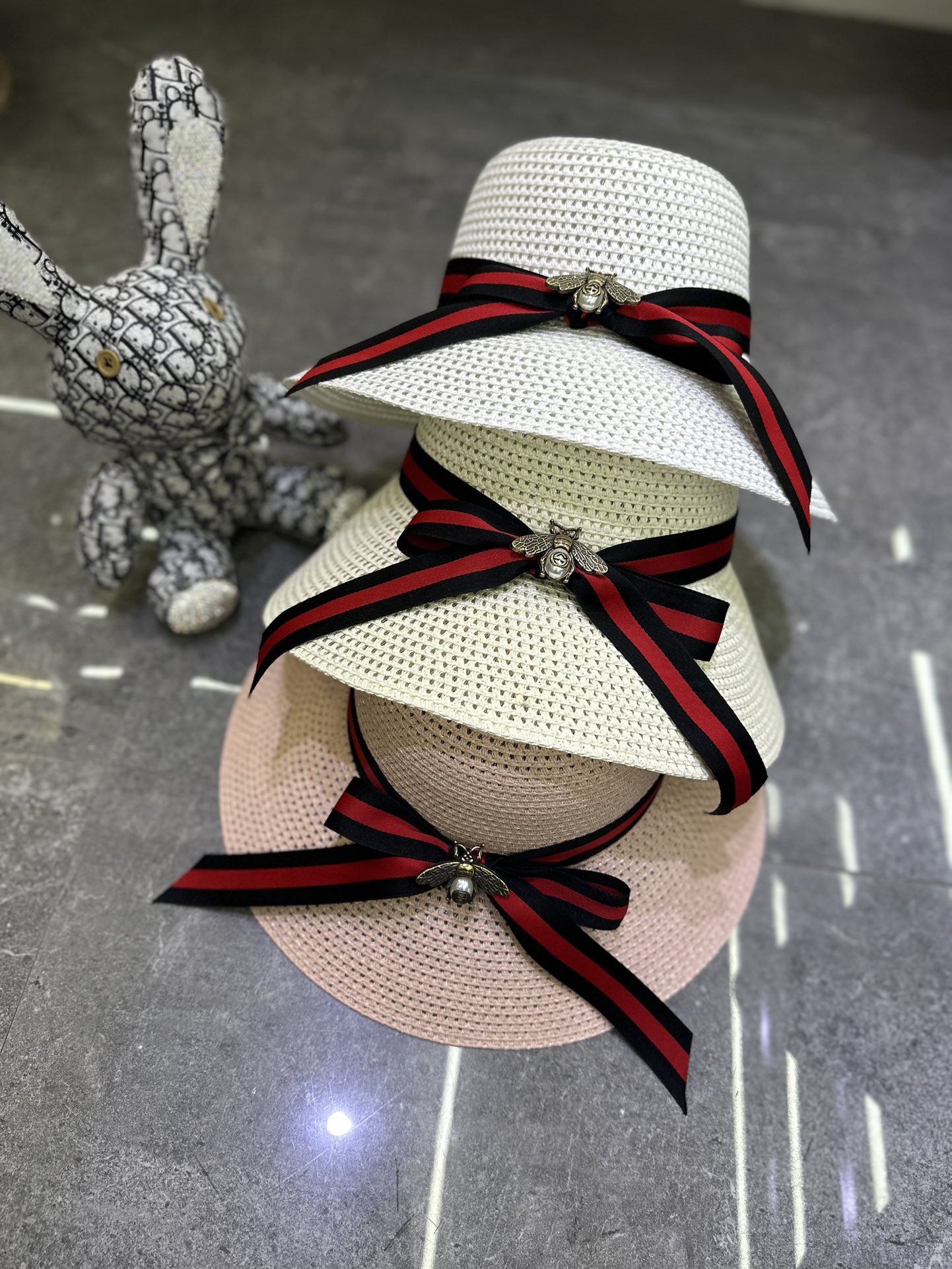 🎀Gucci 爆款经典丝带🎀蜜蜂🐝胸针盆帽🔥🔥