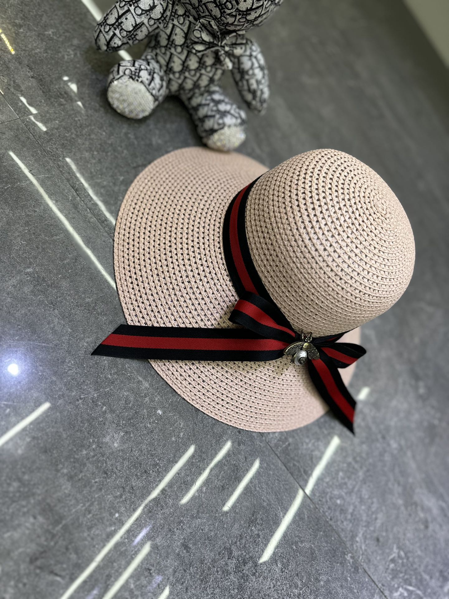 🎀Gucci 爆款经典丝带🎀蜜蜂🐝胸针盆帽🔥🔥