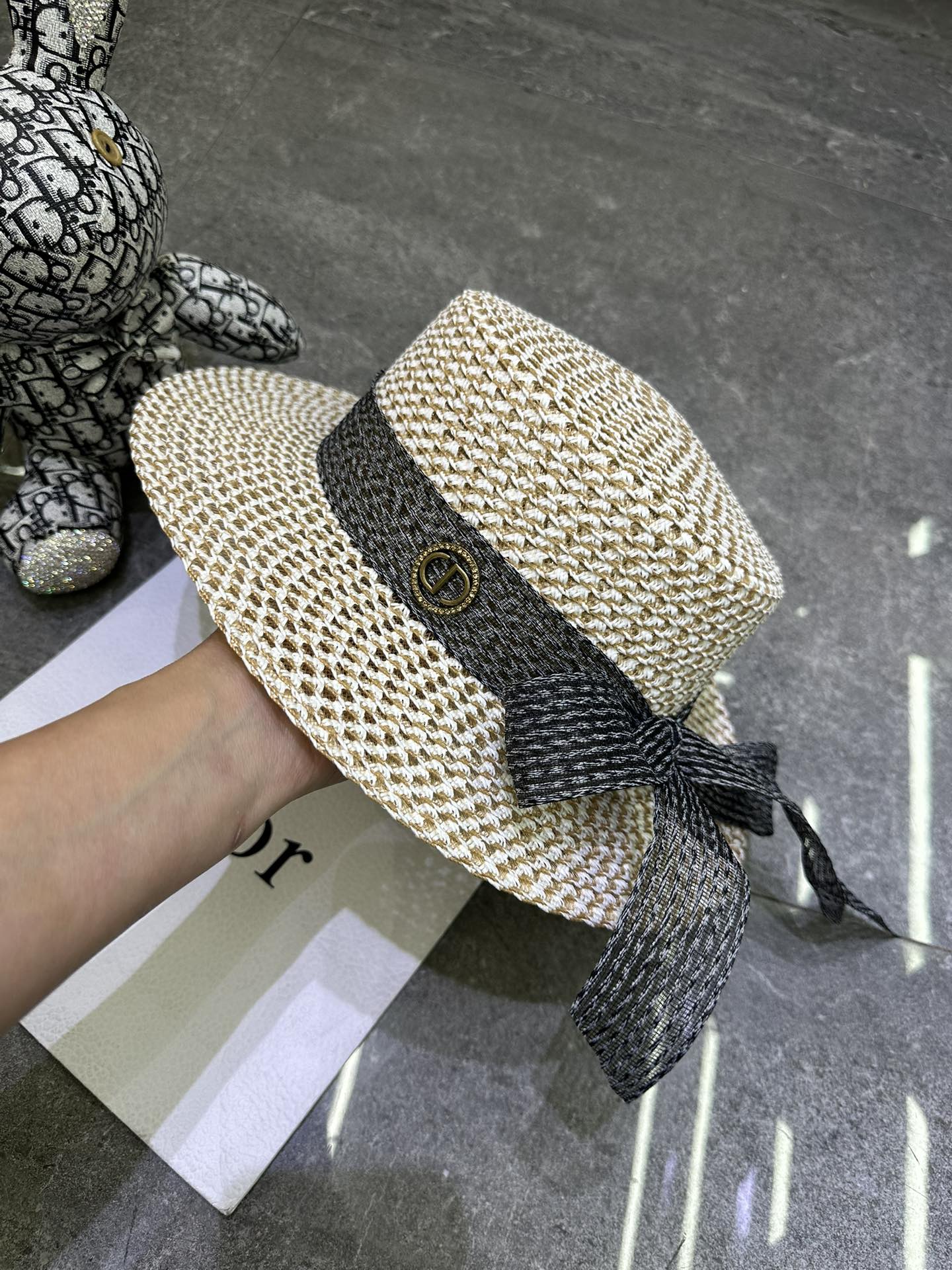 🎀迪奥爆款经典平顶帽👒👒👒春夏新品百搭时尚单品首选🔥🔥🔥