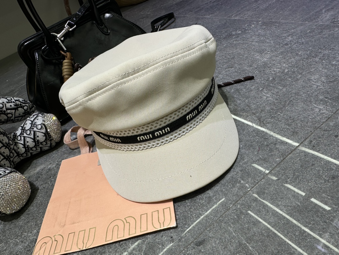 🎀Miumiu爆款军帽
