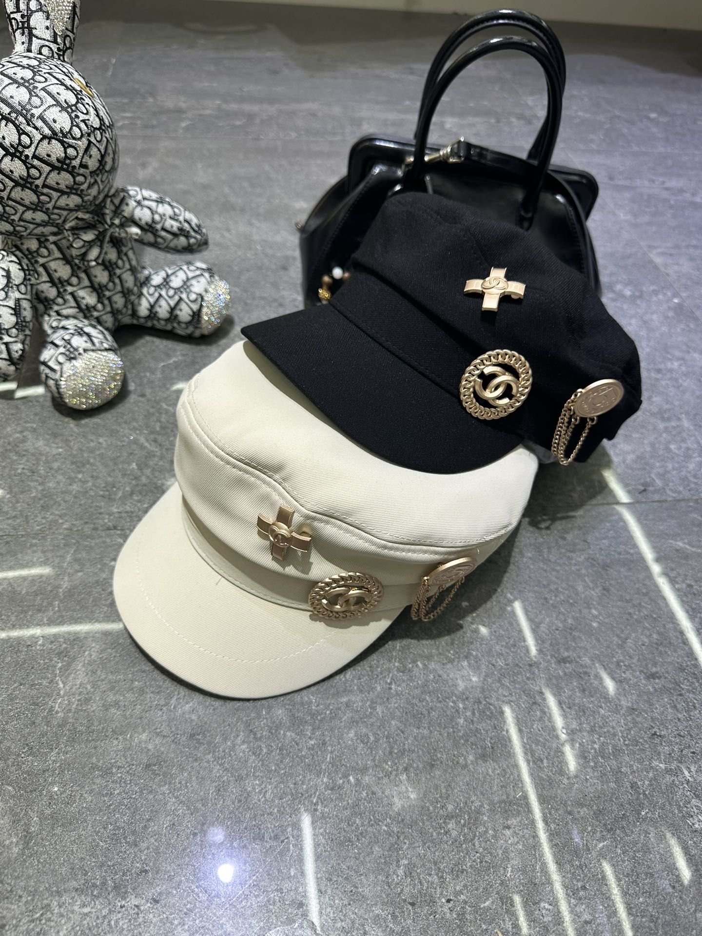 🎀香奈儿爆款胸针套装经典军帽