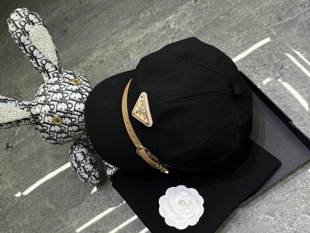 Prada 八角帽