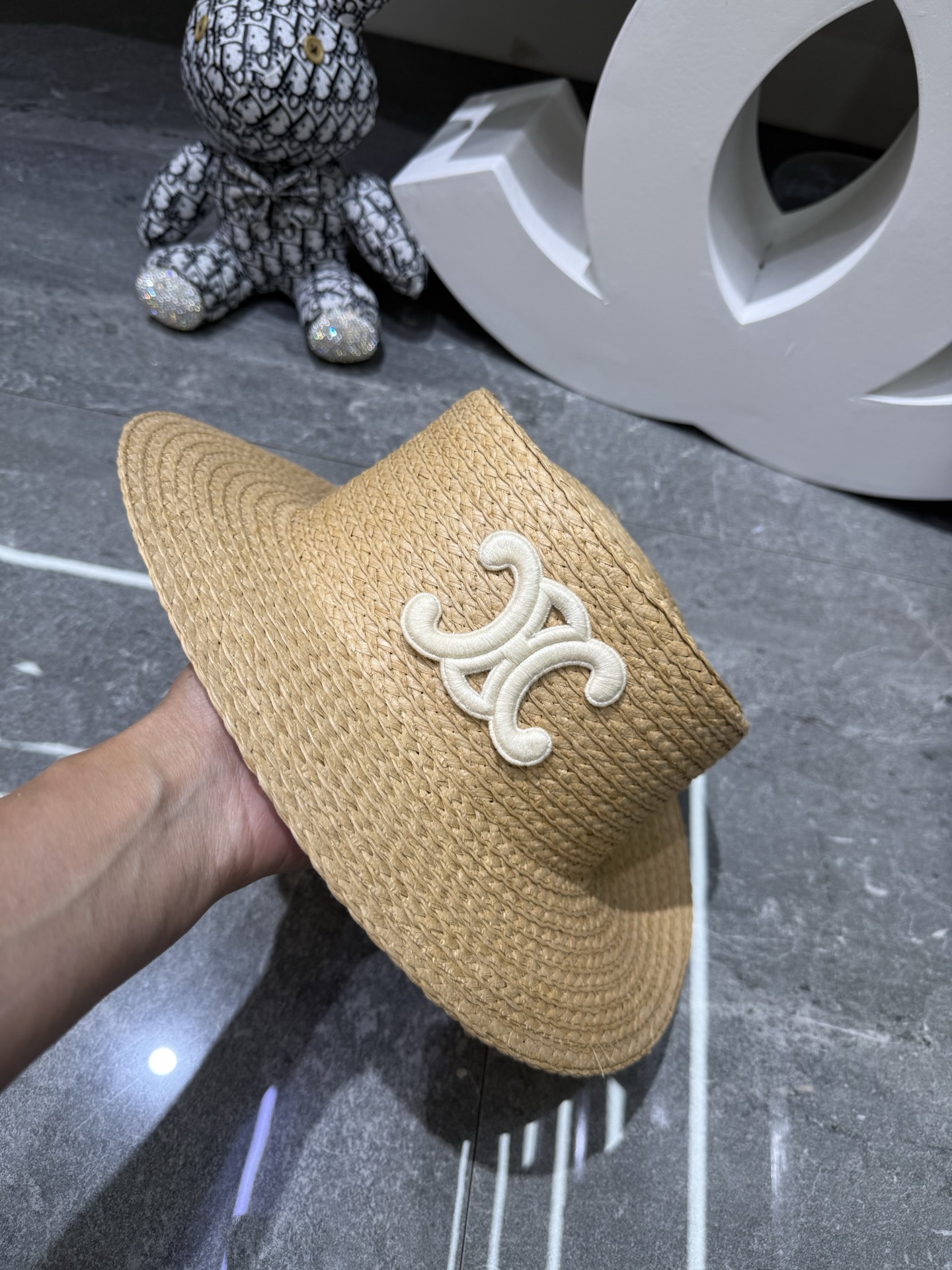 Celine 手工纸草编凹顶平沿帽‼ ‼ ‼
