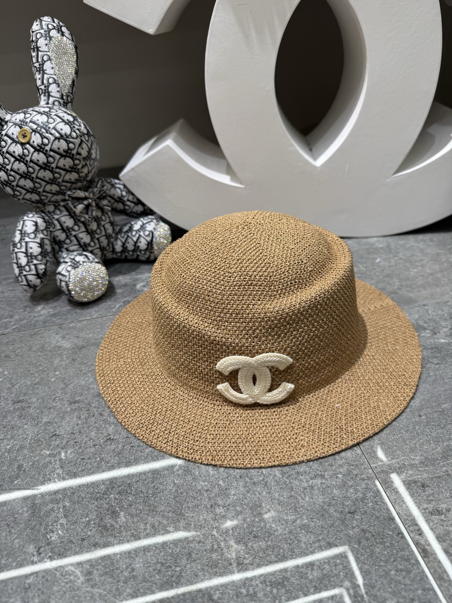 Chanel 针织平顶帽‼ ‼ ‼ 高端定制系列产品白搭 个性‼ ‼