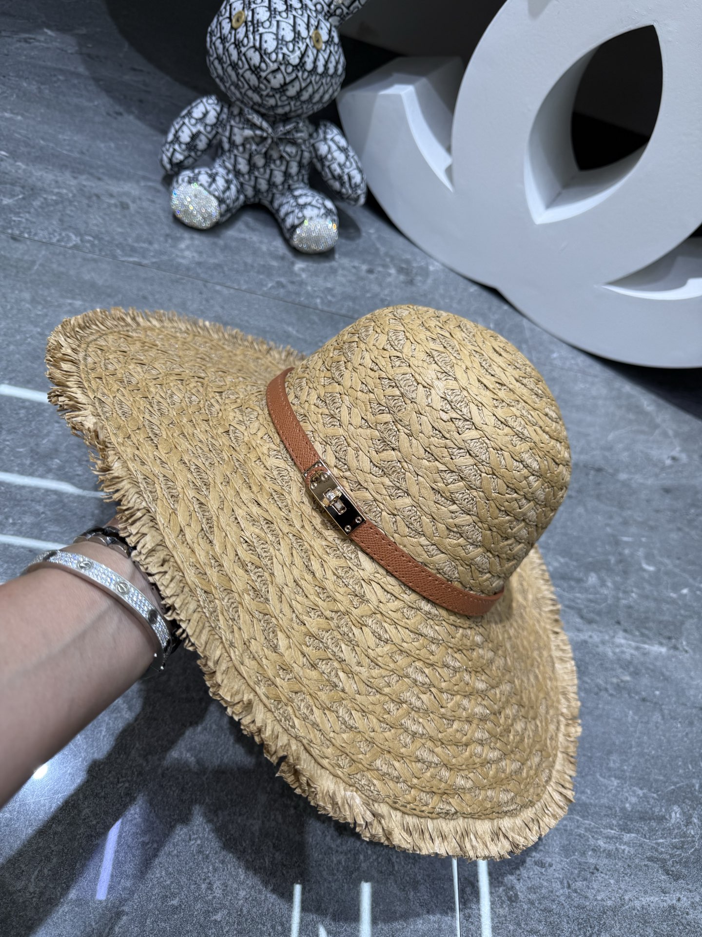 Hermès 新品手工草编大沿帽‼ ‼