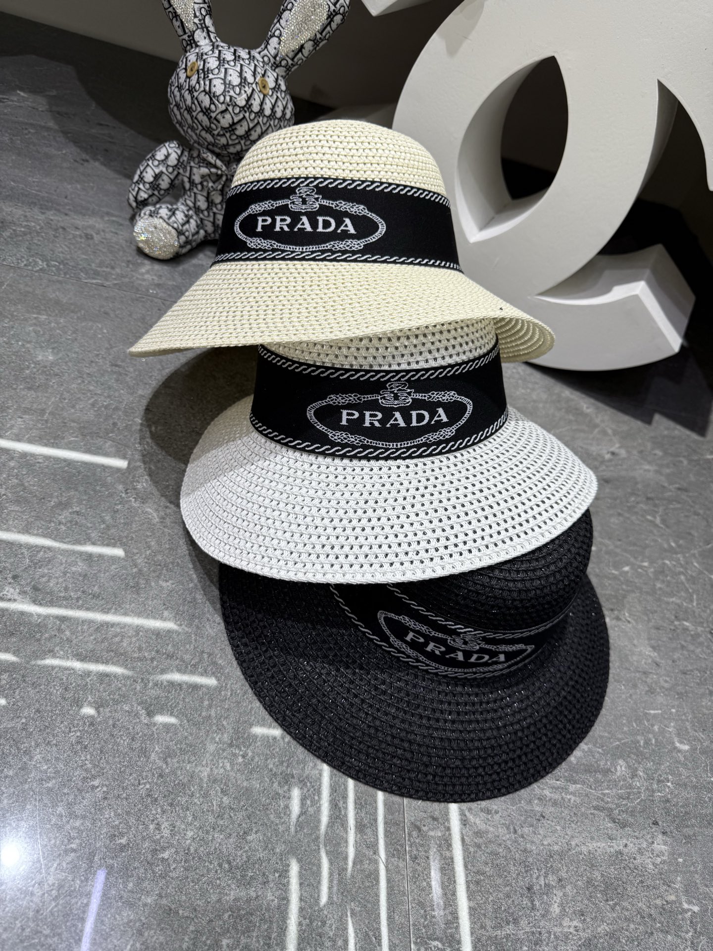 Prada 发带盆帽‼