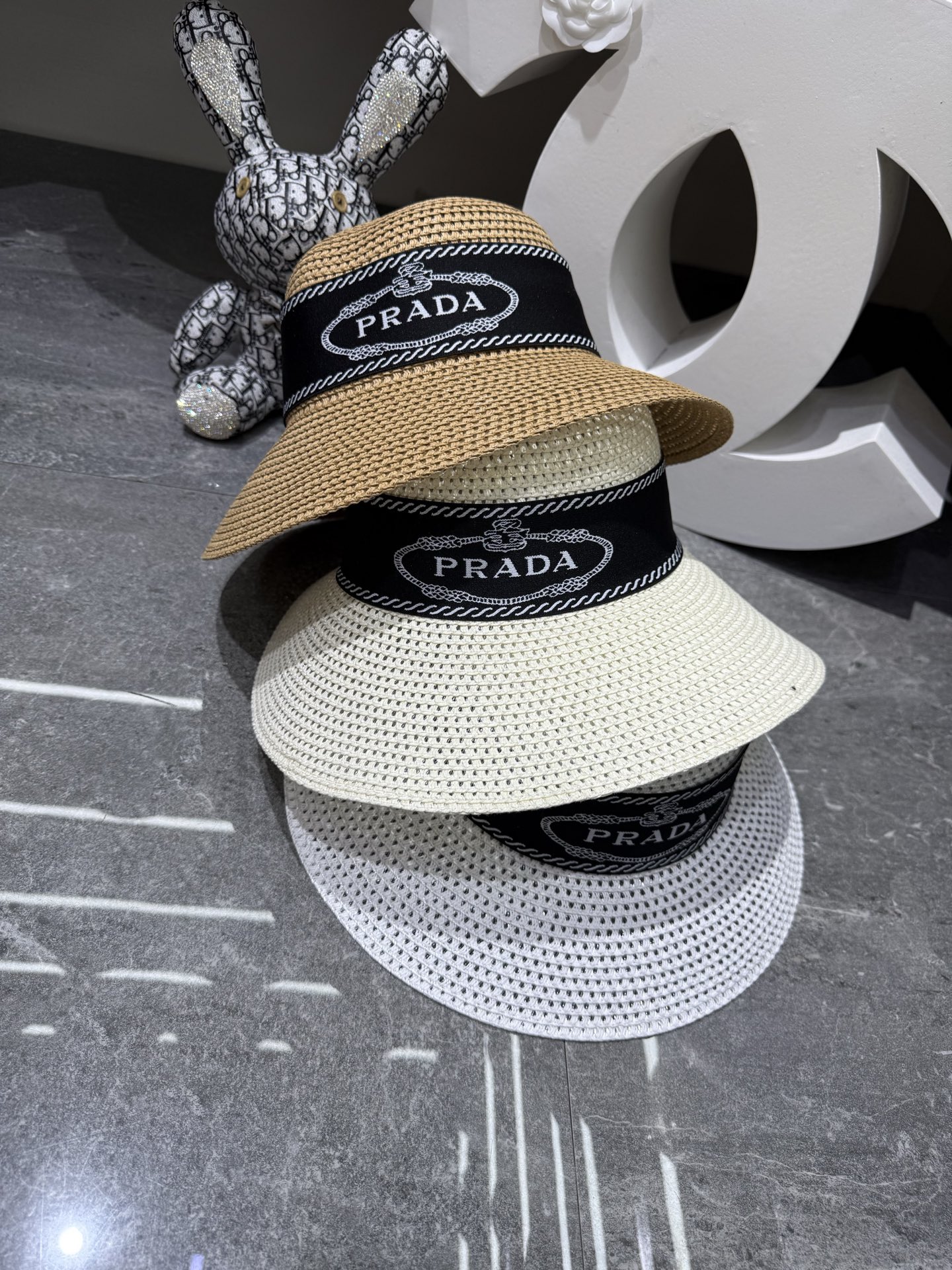 Prada 发带盆帽‼